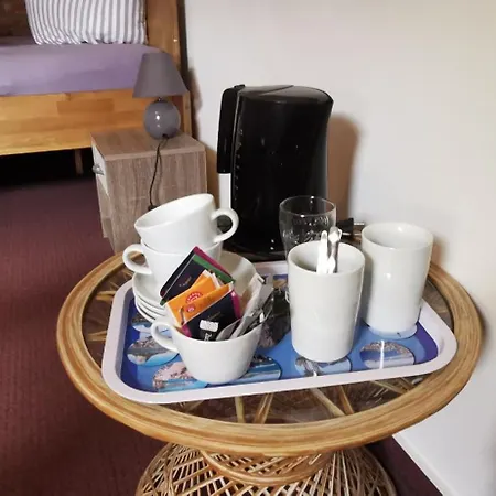 Hochheimer Schloesschen 3*