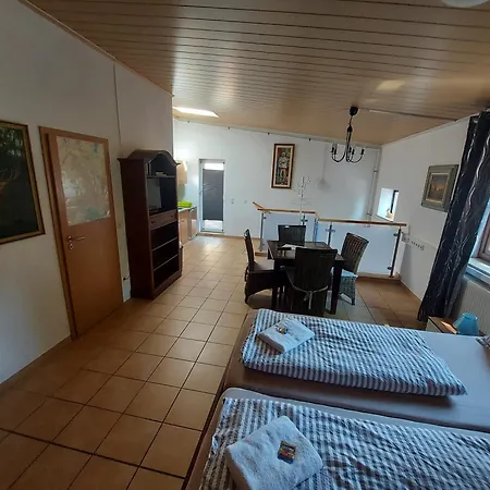 Hochheimer Schloesschen Konukevi Erfurt