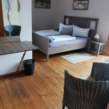 Πανσιόν Hochheimer Schloesschen 3*