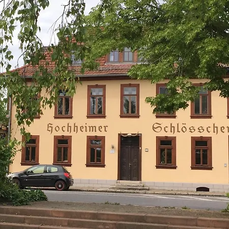 Hochheimer Schloesschen بيت ضيافة
