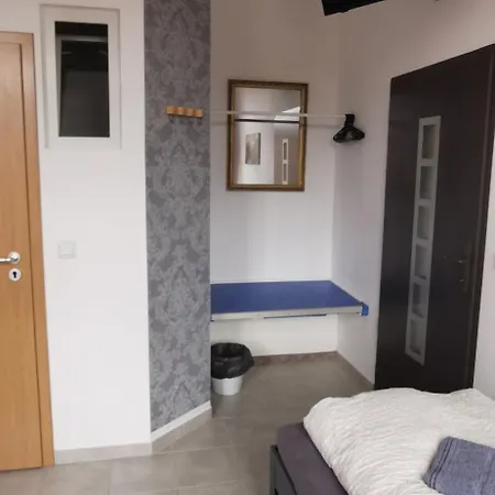Hochheimer Schloesschen 3* Ερφούρτη