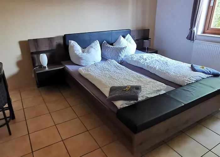 Hochheimer Schloesschen 3* Erfurt